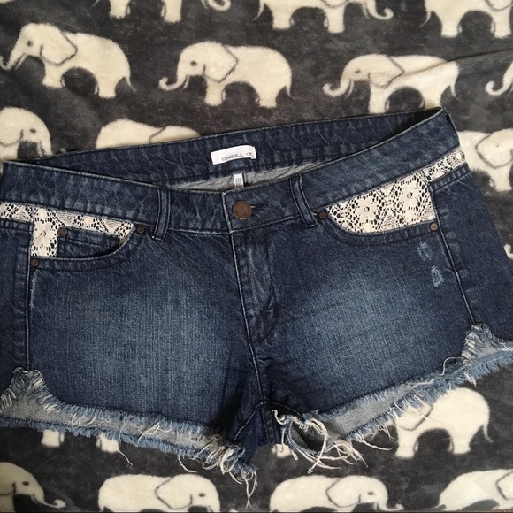 O'Neill Pants - O’Neill frayed jean shorts